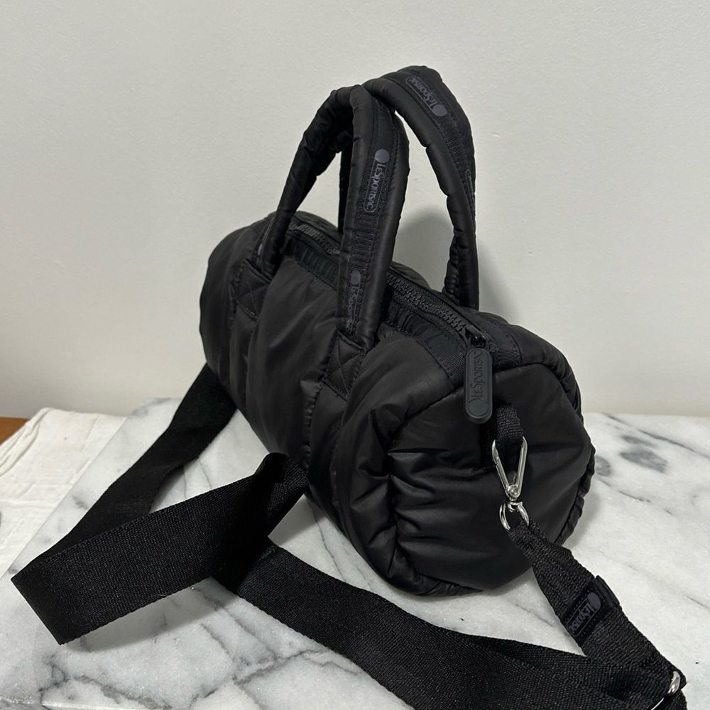 LeSpotsac Black Quilted Handbag crossbody rare - Picture 3 of 13